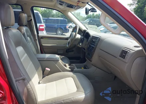 2005 Ford Explorer Eddie Bauer из США, поврежденный, VIN 1FMDU74W25UB35392